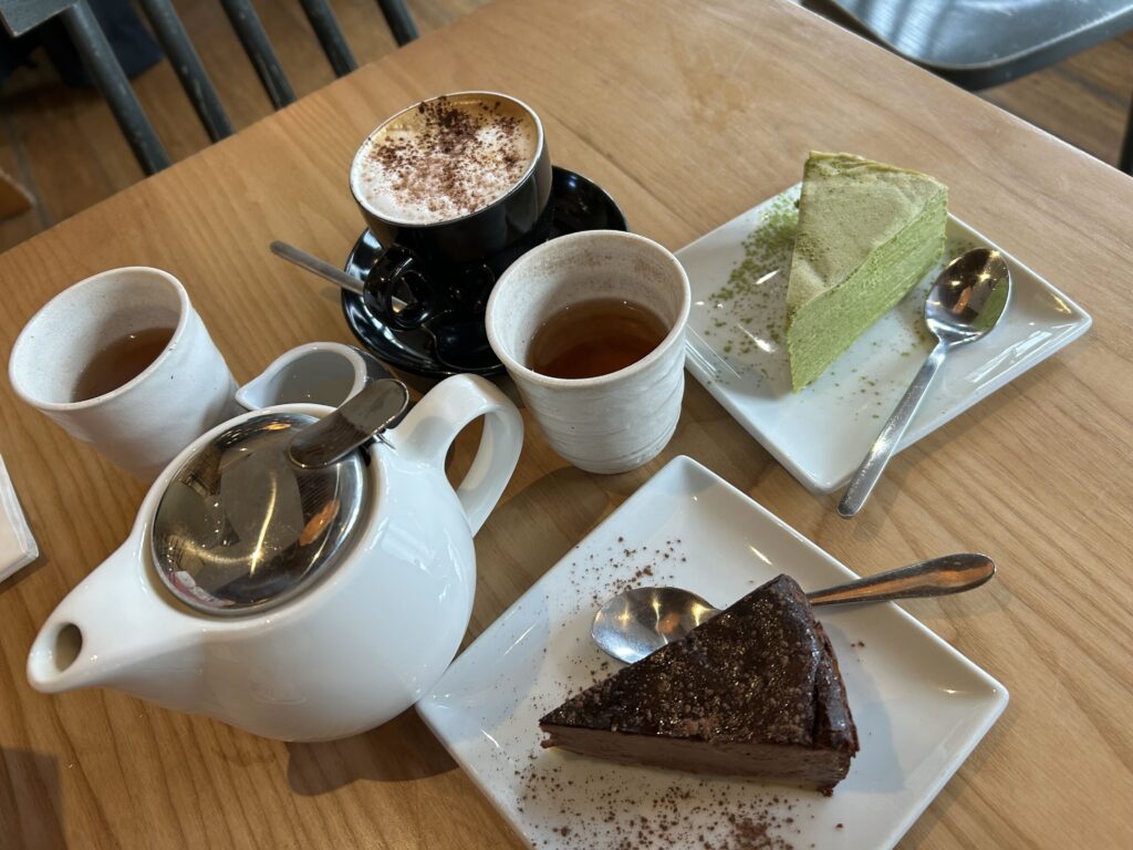 抹茶クレープケーキ、柚子チョコレートチーズケーキ